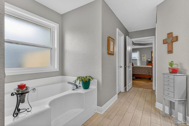 5546 Buckwheat Way, Pace, FL 32571