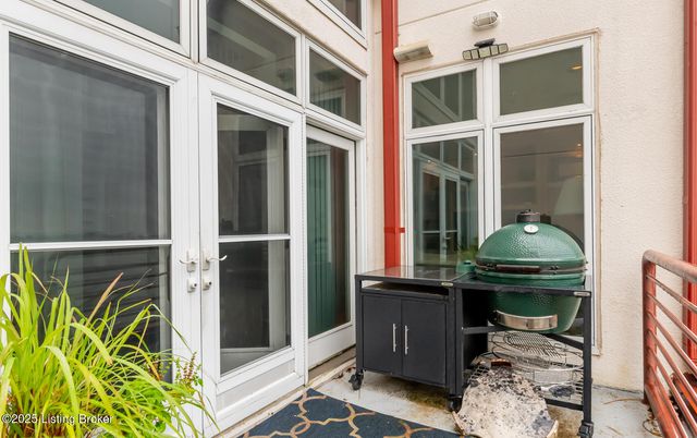 5433 Harbortown Cir, Prospect, KY 40059