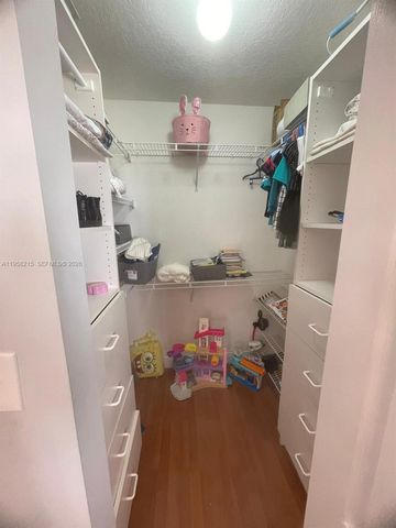 16030 SW 42nd Ter, Miami, FL 33185