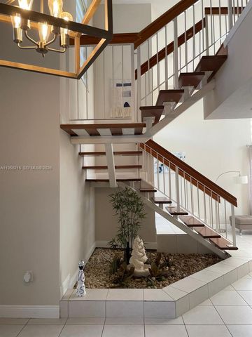 16030 SW 42nd Ter, Miami, FL 33185