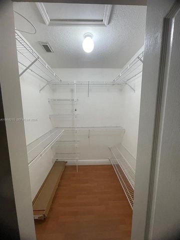 16030 SW 42nd Ter, Miami, FL 33185