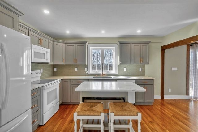 55 Fiske Hill Rd, Sturbridge, MA 01566