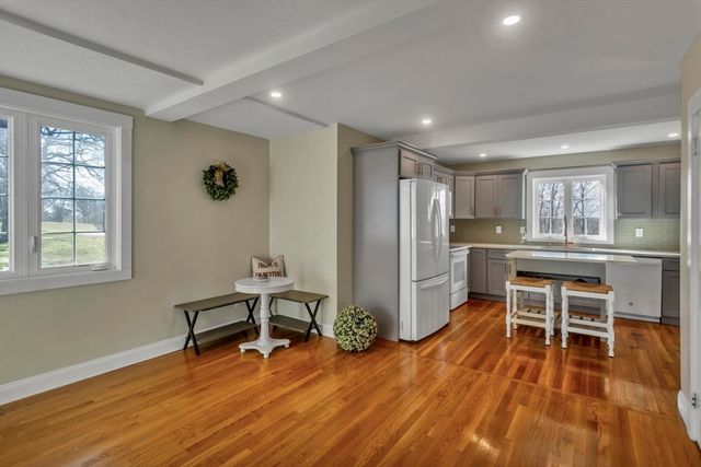 55 Fiske Hill Rd, Sturbridge, MA 01566