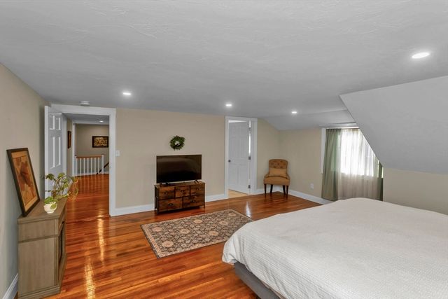 55 Fiske Hill Rd, Sturbridge, MA 01566