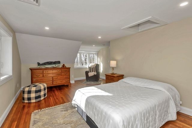 55 Fiske Hill Rd, Sturbridge, MA 01566