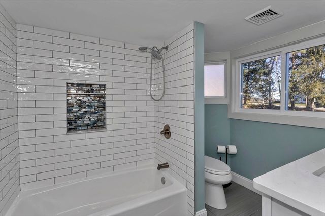 55 Fiske Hill Rd, Sturbridge, MA 01566