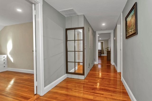 55 Fiske Hill Rd, Sturbridge, MA 01566