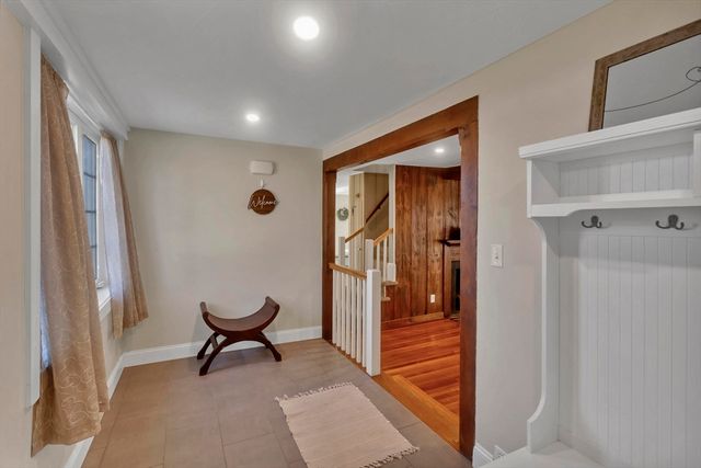 55 Fiske Hill Rd, Sturbridge, MA 01566