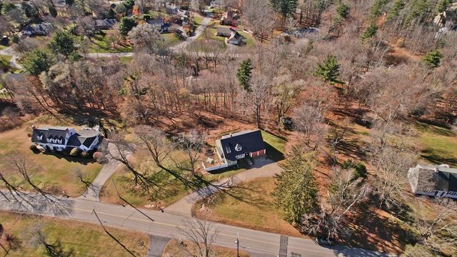 55 Fiske Hill Rd, Sturbridge, MA 01566