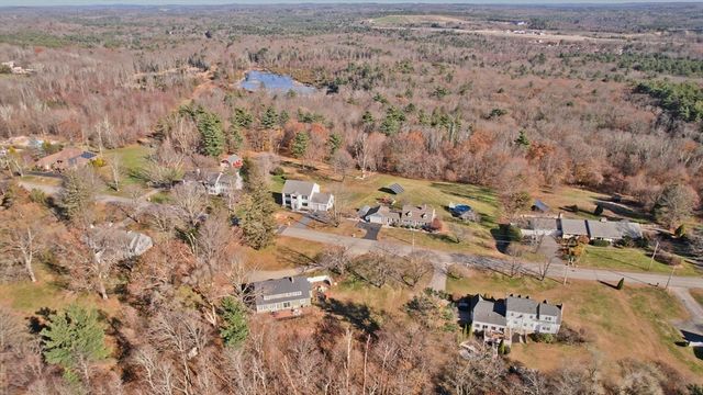 55 Fiske Hill Rd, Sturbridge, MA 01566