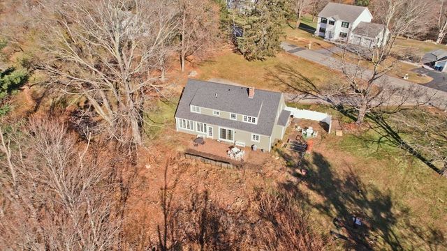 55 Fiske Hill Rd, Sturbridge, MA 01566