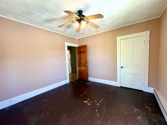 105 Beech St, Clinton, MA 01510