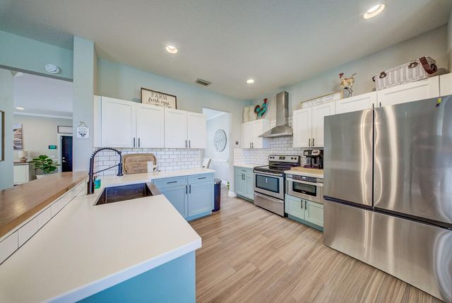 5063 Northern Lights Drive, Greenacres, FL 33463