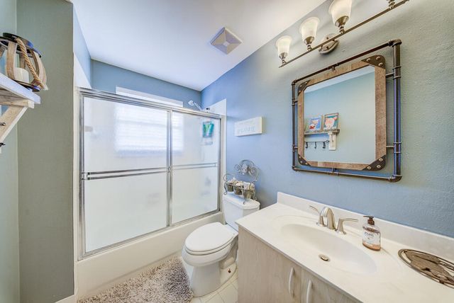 5063 Northern Lights Drive, Greenacres, FL 33463