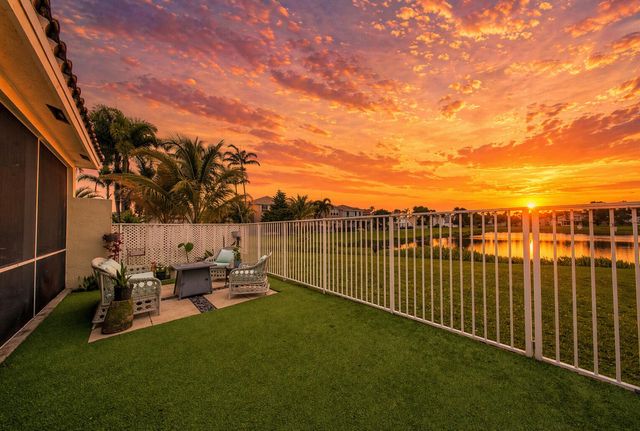 5063 Northern Lights Drive, Greenacres, FL 33463