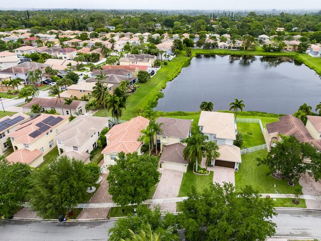 5063 Northern Lights Drive, Greenacres, FL 33463