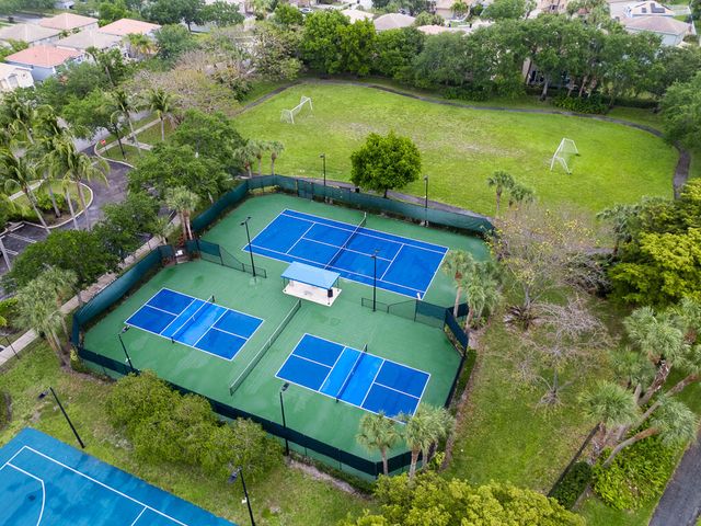 5063 Northern Lights Drive, Greenacres, FL 33463