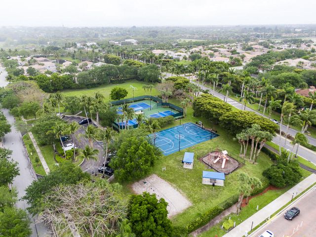 5063 Northern Lights Drive, Greenacres, FL 33463