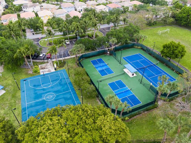 5063 Northern Lights Drive, Greenacres, FL 33463