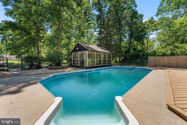 4 CRANBERRY CT, Hammonton, NJ 08037