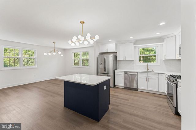 4 CRANBERRY CT, Hammonton, NJ 08037
