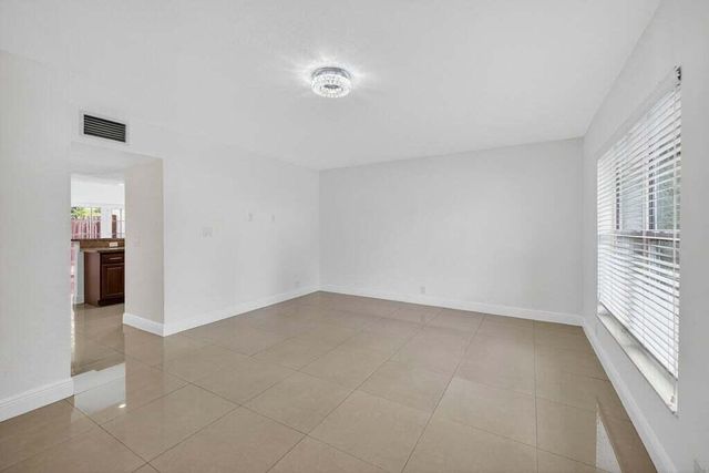 7506 NW 75th Street, Tamarac, FL 33321