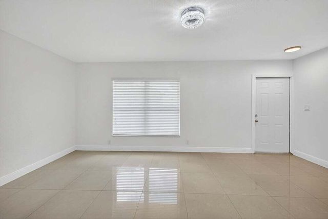 7506 NW 75th Street, Tamarac, FL 33321