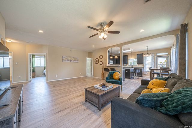 431 DIANA DR, Converse, TX 78109