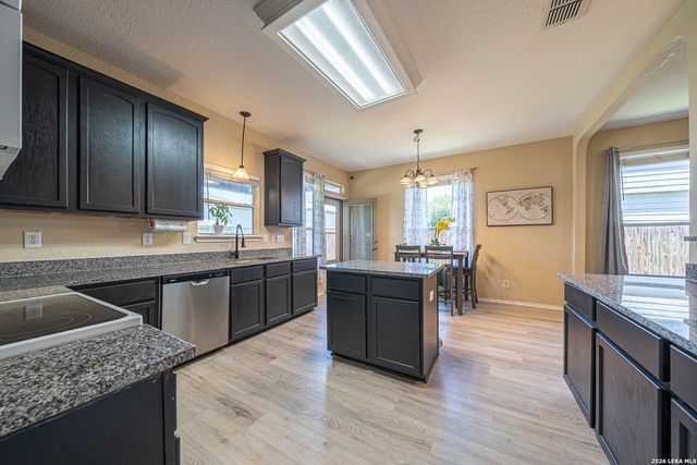 431 DIANA DR, Converse, TX 78109