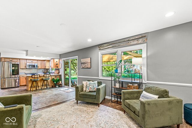 9807 Lakewood Drive, Carmel, IN 46280