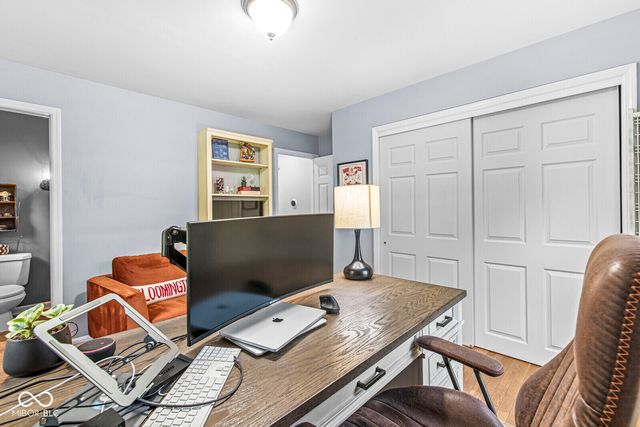 9807 Lakewood Drive, Carmel, IN 46280