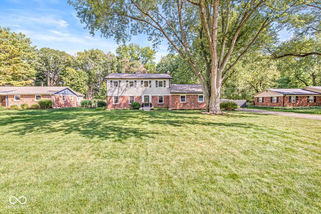 9807 Lakewood Drive, Carmel, IN 46280