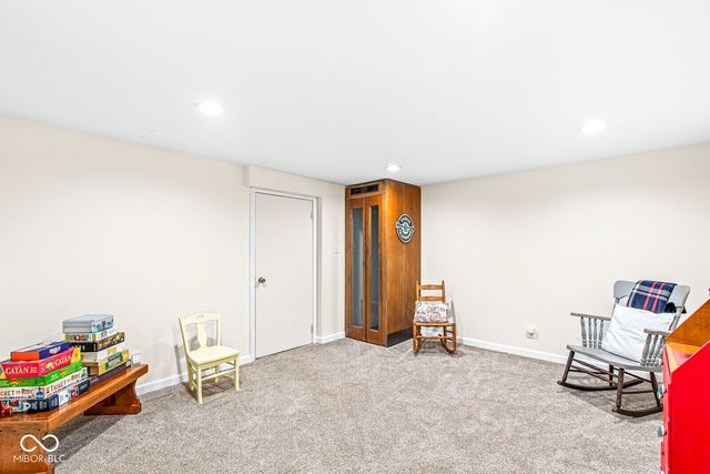9807 Lakewood Drive, Carmel, IN 46280