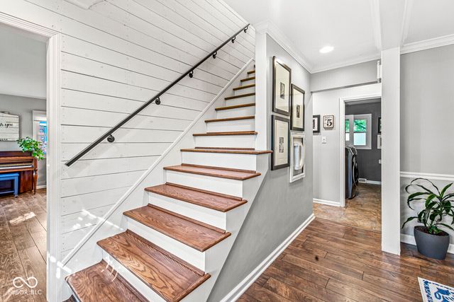 9807 Lakewood Drive, Carmel, IN 46280