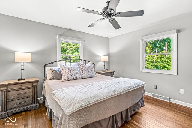 9807 Lakewood Drive, Carmel, IN 46280