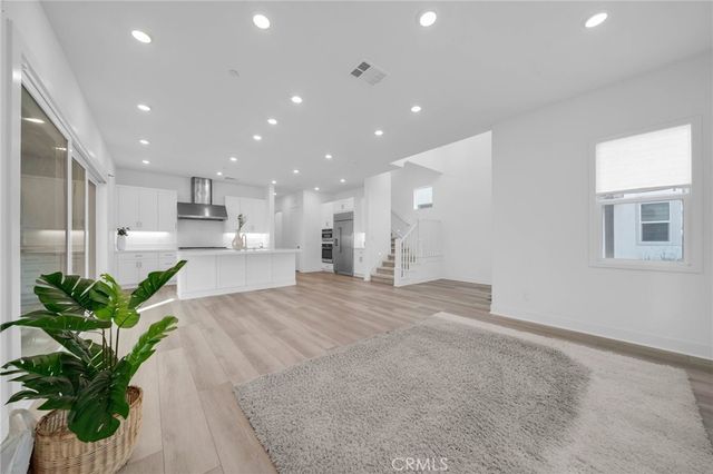 27216 Coyote Bush Court, Valencia, CA 91381