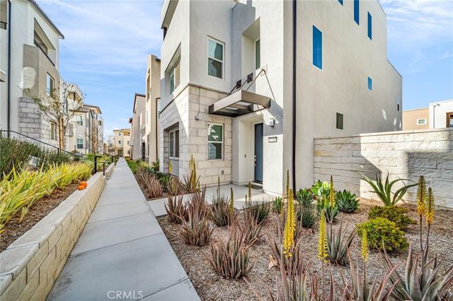 27216 Coyote Bush Court, Valencia, CA 91381