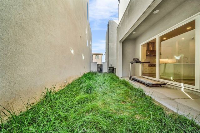 27216 Coyote Bush Court, Valencia, CA 91381