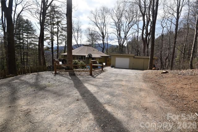 1299 Country Club Drive, Canton, NC 28716