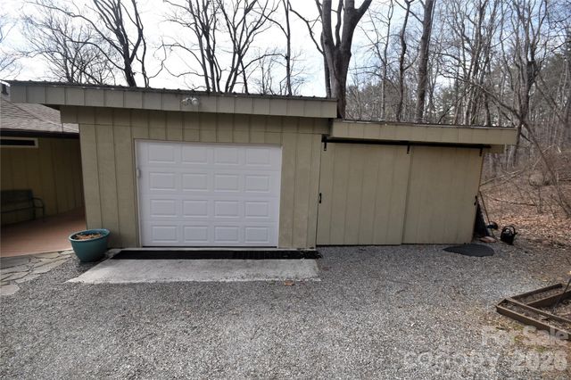 1299 Country Club Drive, Canton, NC 28716