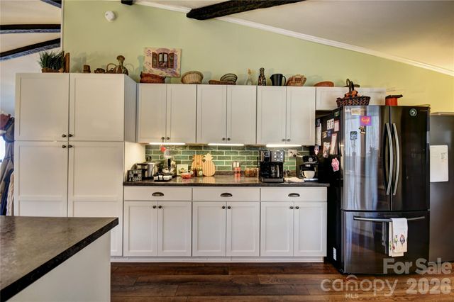 1299 Country Club Drive, Canton, NC 28716