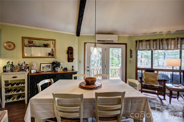 1299 Country Club Drive, Canton, NC 28716