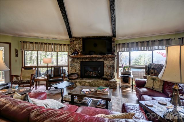 1299 Country Club Drive, Canton, NC 28716