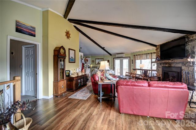 1299 Country Club Drive, Canton, NC 28716