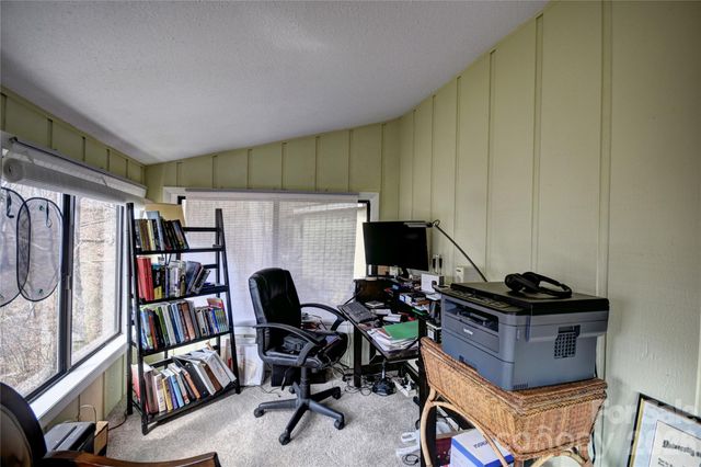 1299 Country Club Drive, Canton, NC 28716