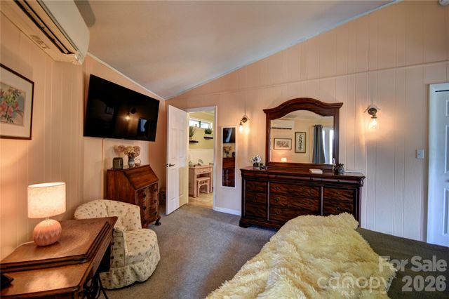 1299 Country Club Drive, Canton, NC 28716