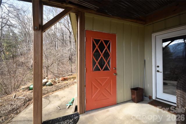 1299 Country Club Drive, Canton, NC 28716