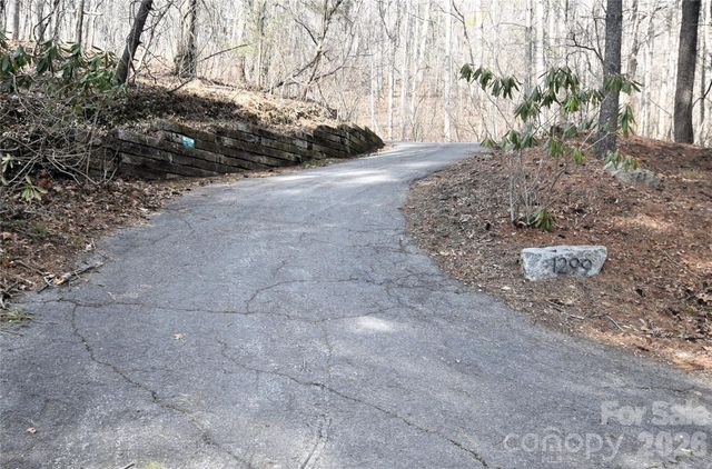 1299 Country Club Drive, Canton, NC 28716