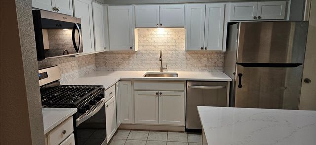 2025 Lamont Drive, Garland, TX 75040