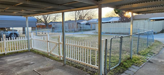 2025 Lamont Drive, Garland, TX 75040